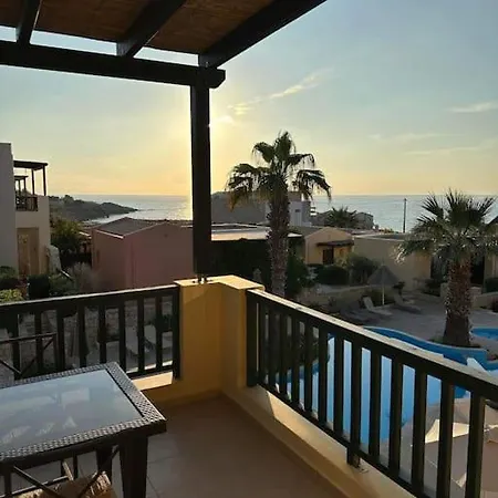 Sunset Seafront Apartament